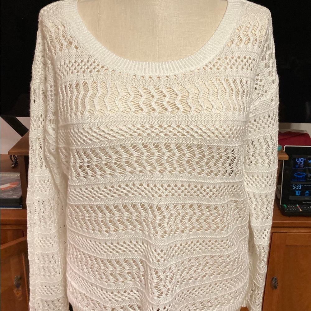 Women’s 1x ivory sweater
